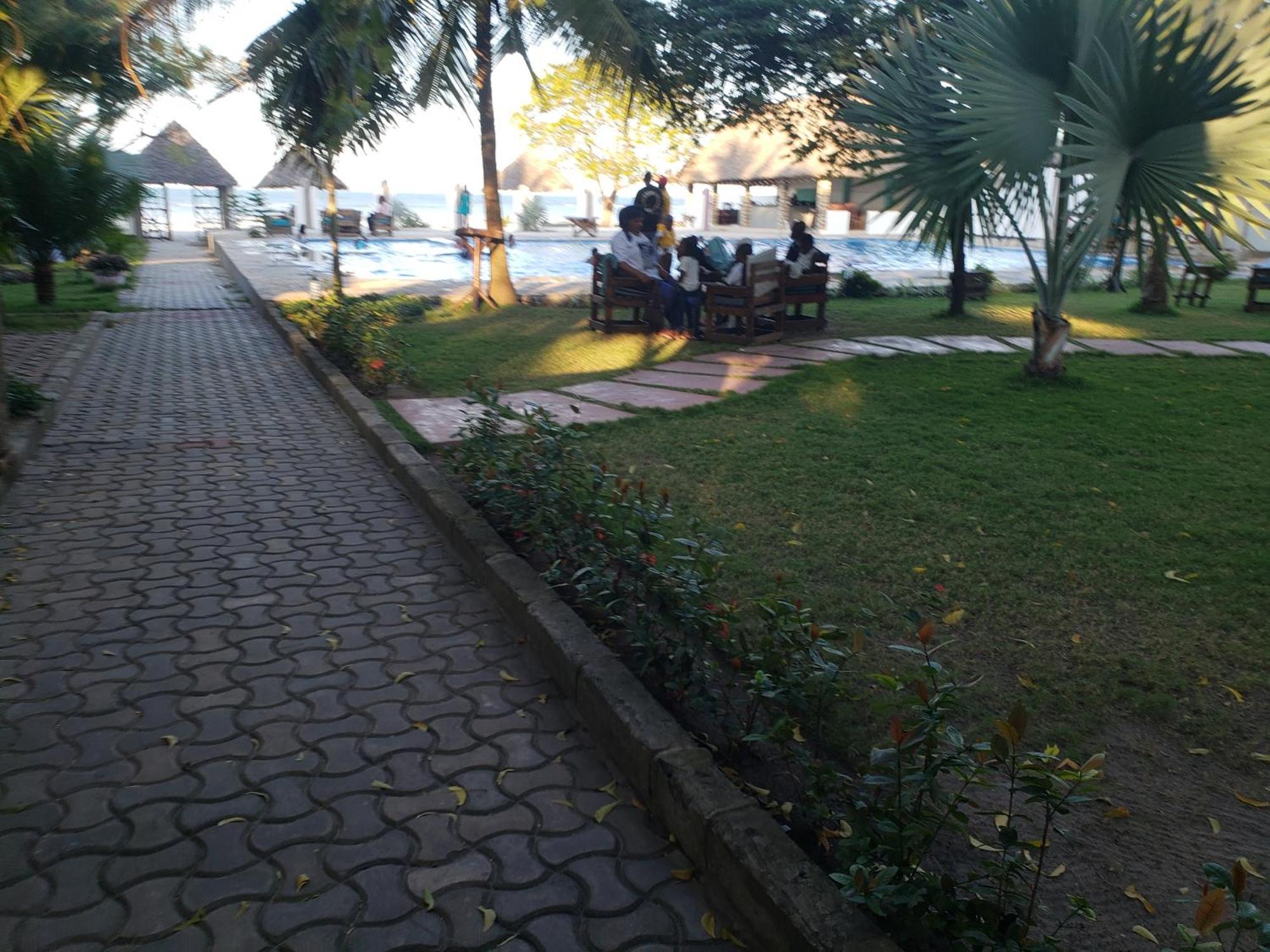 Kwa Mama Village Beach Resort Dar es Salaam Exterior foto